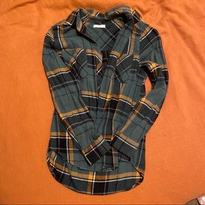 Green women’s flannel